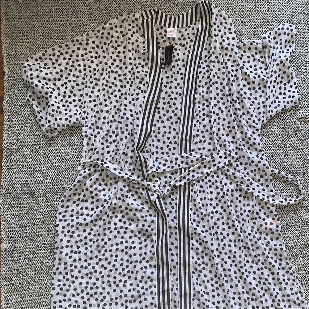 No Boundaries Kimono L/XL